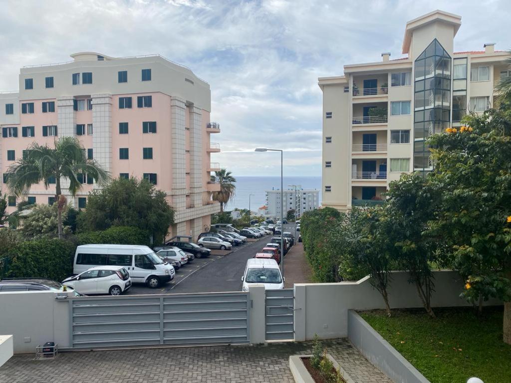 Elephant 2Br Apartment With Terrace, Side Sea View And Pool Access 푼샬 외부 사진